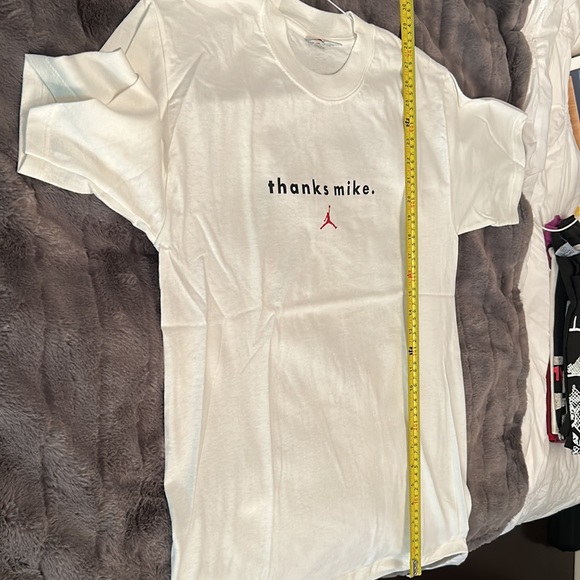 Michael Jordan commemorative Nike original T-shirt - Picture 5 of 7